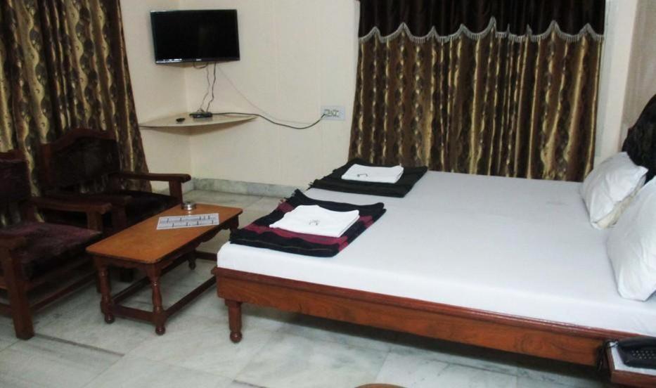 Hotel Geethanjali Residency Bhadrachalam Exterior photo